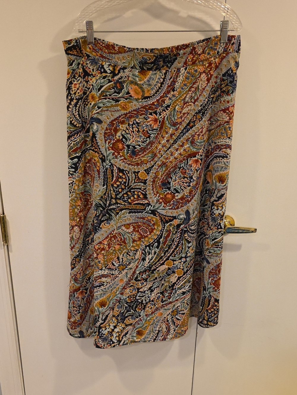 Vince Camuto Multicolor Paisley Midi Skirt with Navy Base XL